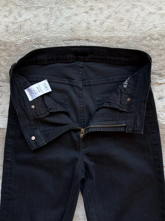 MOTHER DENIM Mid-Rise Dazzler in Not Guilty Size 27 - Picture 7 of 16